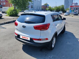 2015 Kia Sportage III Рестайлинг, белый, 1400000 рублей, вид 3