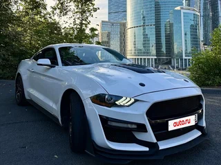 2019 Ford Mustang VI Рестайлинг, белый, 2400000 рублей, вид 1