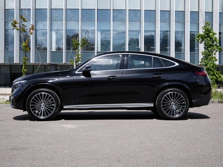 2026 Mercedes-Benz GLC Coupe 300 II (C254), чёрный, 9650000 рублей, вид 3