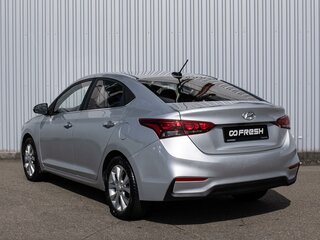 2019 Hyundai Solaris II, серебристый, 1080000 рублей, вид 2