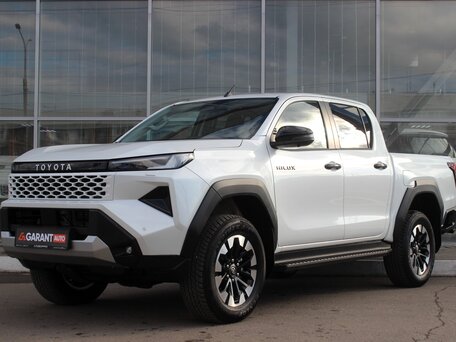 Toyota Hilux IX