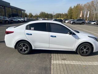 2017 Kia Rio IV, белый, 970000 рублей, вид 2