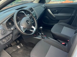 2021 Renault Sandero Stepway II Рестайлинг, белый, 1590000 рублей, вид 3