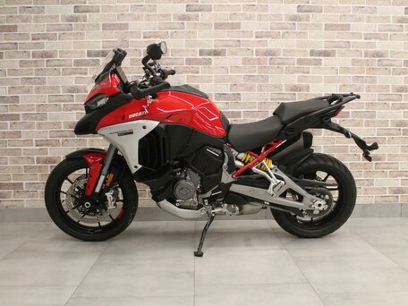 2022 Ducati Multistrada V4, красный, 2256000 рублей, вид 2
