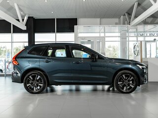 2026 Volvo XC60 II Рестайлинг 2, синий, 8450000 рублей, вид 4