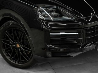 2023 Porsche Cayenne E-Hybrid III Рестайлинг, чёрный, 14990000 рублей, вид 4