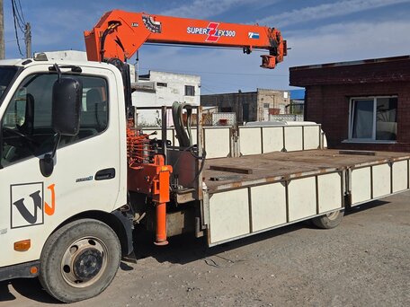 2012 Toyota Hino, белый, 3600000 рублей, вид 1