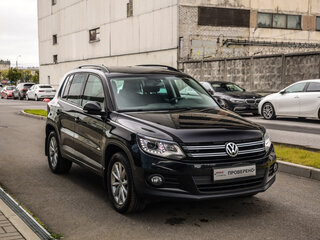2016 Volkswagen Tiguan I Рестайлинг, чёрный, 1311777 рублей, вид 5