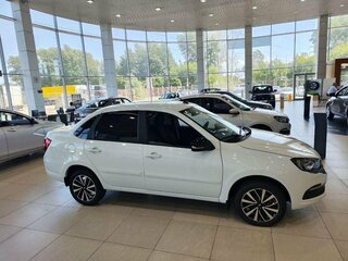2026 Lada (ВАЗ) Granta I Рестайлинг, белый, 1277100 рублей, вид 4