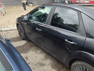 2011 Ford Focus II Рестайлинг, чёрный, 550000 рублей, вид 2