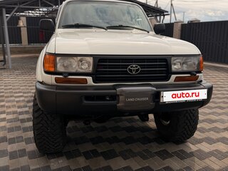 1996 Toyota Land Cruiser 80 Series Рестайлинг, белый, 3000000 рублей, вид 4