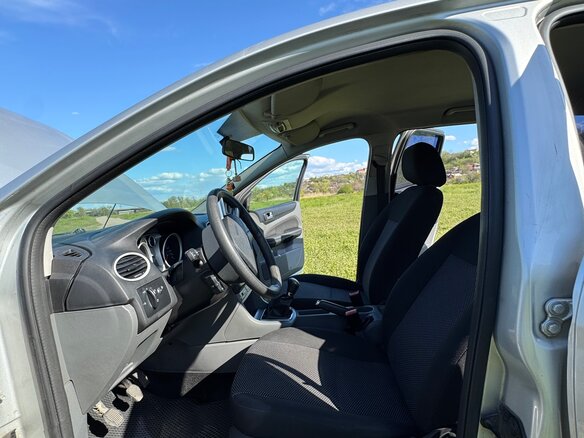 2011 Ford Focus II Рестайлинг, серебристый, 600000 рублей - вид 34