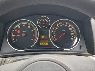 2010 Opel Zafira B Рестайлинг, серебристый, 950000 рублей, вид 2