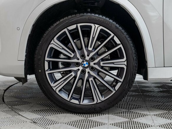 2026 BMW X1 Long 25Li xDrive III (U11/U12), белый, 5990000 рублей - вид 11