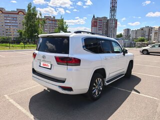 2021 Toyota Land Cruiser 300 Series, белый, 9199999 рублей, вид 5