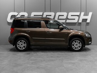 2014 Skoda Yeti I Рестайлинг, коричневый, 860000 рублей, вид 5