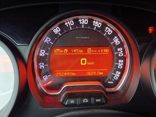 2012 Citroen C5 II, чёрный, 550000 рублей, вид 3