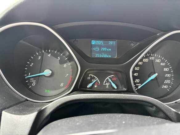 2012 Ford Focus III, серый, 900000 рублей - вид 5