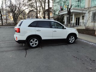 2018 Kia Sorento II Рестайлинг, белый, 1900000 рублей, вид 2