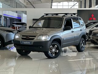 2016 Chevrolet Niva I Рестайлинг, серый, 680000 рублей, вид 1