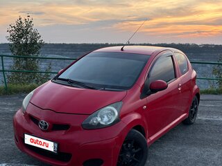 2009 Toyota Aygo I Рестайлинг, красный, 395000 рублей, вид 1