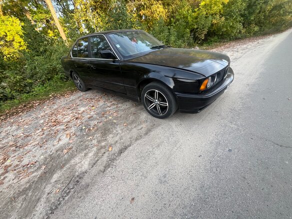 1988 BMW 5 серии 525i III (E34), чёрный, 350000 рублей - вид 4