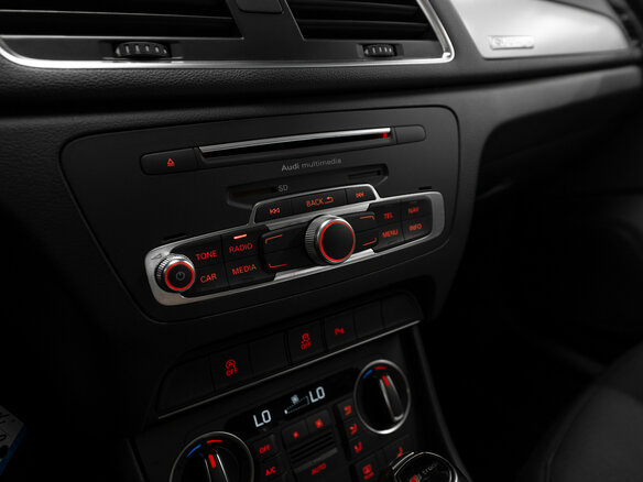 2015 Audi Q3 I (8U) Рестайлинг, серебристый - вид 17