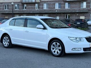 2012 Skoda Superb II, белый, 930000 рублей, вид 2