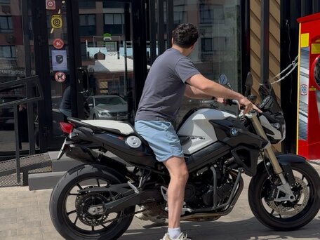 2015 BMW F 800 R, белый, 600000 рублей, вид 1