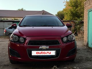 2013 Chevrolet Aveo II, красный, 650000 рублей, вид 1