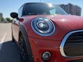 2021 Mini Hatch Cooper III (F55/F56) Рестайлинг, оранжевый - вид 7