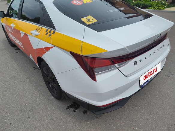 2021 Hyundai Elantra VII (CN7), белый, 1900000 рублей - вид 10