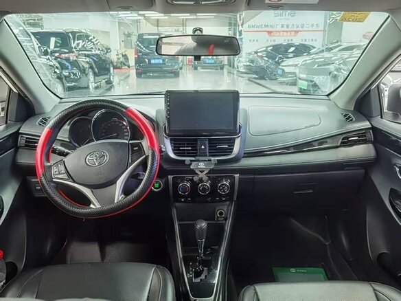 2022 Toyota Yaris L XP150 Рестайлинг, белый - вид 5