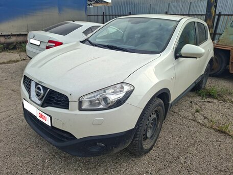 2013 Nissan Qashqai I Рестайлинг, белый, 862000 рублей, вид 2