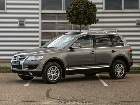 2010 Volkswagen Touareg I Рестайлинг, серый, 1245000 рублей, вид 1