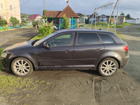 2009 Audi A3 II (8P) Рестайлинг 2, серый, 680000 рублей - вид 2