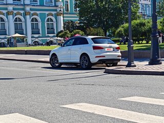 2012 Audi Q3 I (8U), белый, 1650000 рублей, вид 5