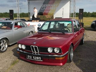 1980 BMW 5 серии 518 I (E12) Рестайлинг, красный, 1200000 рублей, вид 3