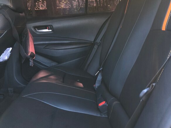 2021 Toyota Corolla XII (E210), белый, 1839000 рублей - вид 9