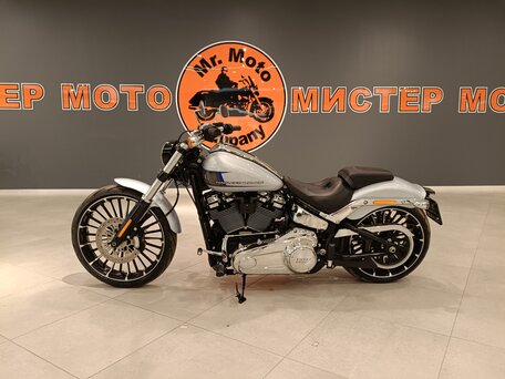 2023 Harley-Davidson Breakout, серебристый, 2550000 рублей, вид 2