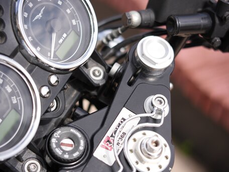 2011 Moto Guzzi V 7, чёрный, 385000 рублей, вид 5