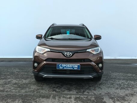 2017 Toyota RAV4 IV (XA40) Рестайлинг, коричневый, 2170000 рублей, вид 2