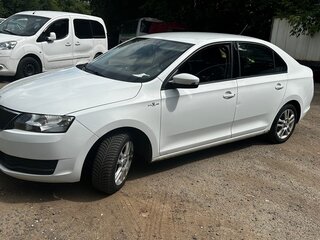 2019 Skoda Rapid I Рестайлинг, белый, 800000 рублей, вид 1