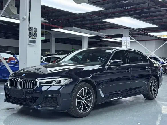 2022 BMW 5 серии Long 525Li VII (G30/G31/G38) Рестайлинг, чёрный, 3800000 рублей