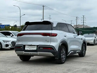 2026 BYD Yuan Up 45.12 kWh, серебристый, 1729099 рублей, вид 4