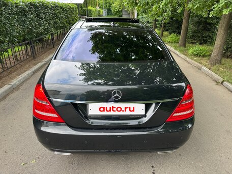 2013 Mercedes-Benz S-Класс 500 Long V (W221) Рестайлинг, чёрный, 2285000 рублей, вид 4