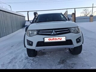 2010 Mitsubishi L200 IV, белый, 1480000 рублей, вид 1