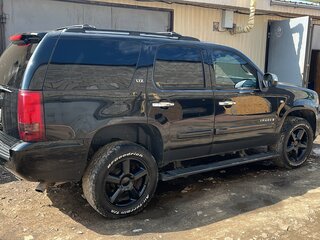 2008 Chevrolet Tahoe III, чёрный, 1900000 рублей, вид 4