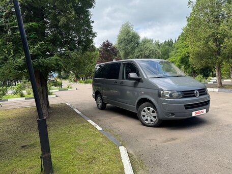 2011 Volkswagen Caravelle T5 Рестайлинг, серый, 1990000 рублей, вид 4