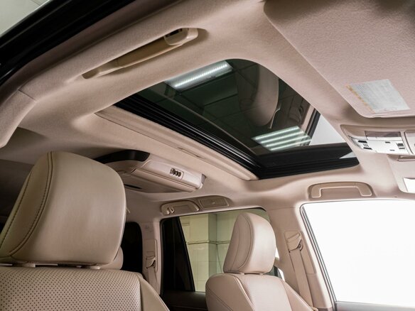 2011 Lexus GX 460 II, белый - вид 17